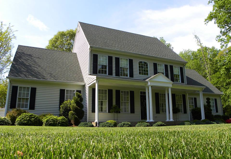 housebackgroundpic.jpg